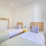 Big Group Haven, Sleeps 28, By Timecooler