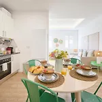 Big Group Haven, Sleeps 28, By Timecooler 卡帕里卡海岸