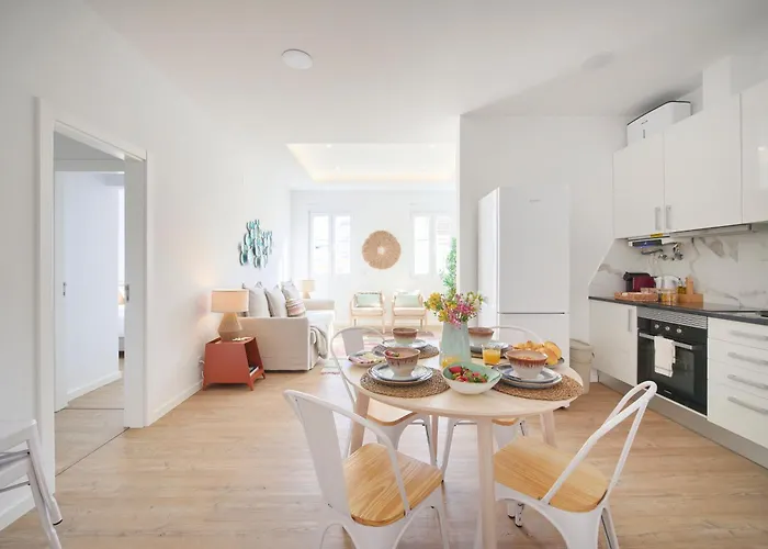 Appartement Big Group Haven, Sleeps 28, By Timecooler