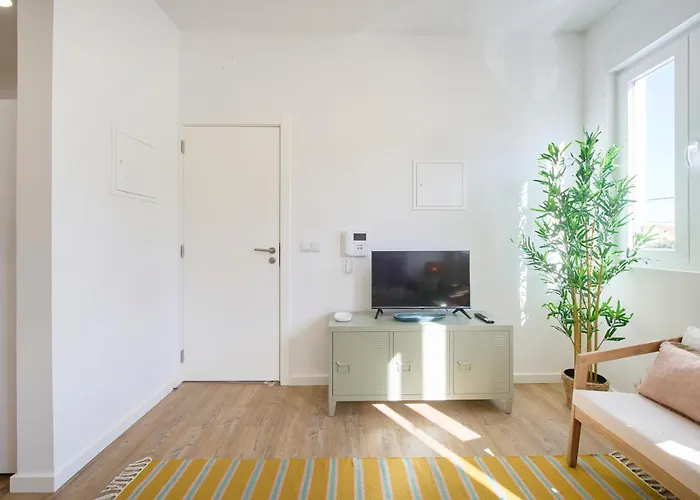 Big Group Haven, Sleeps 28, By Timecooler