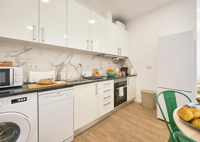 Appartement Big Group Haven, Sleeps 28, By Timecooler Costa de Caparica