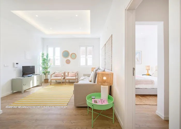 Big Group Haven, Sleeps 28, By Timecooler Appartement