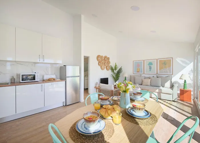 Big Group Haven, Sleeps 28, By Timecooler