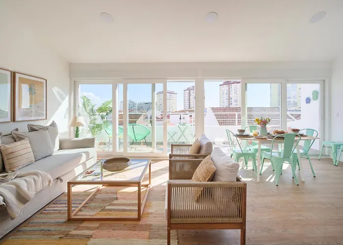 Big Group Haven, Sleeps 28, By Timecooler