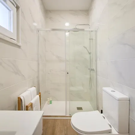 Big Group Haven, Sleeps 28, By Timecooler