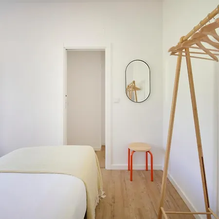 Big Group Haven, Sleeps 28, By Timecooler * Costa da Caparica