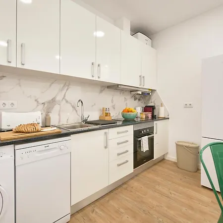 Apartamento Big Group Haven, Sleeps 28, By Timecooler Costa da Caparica