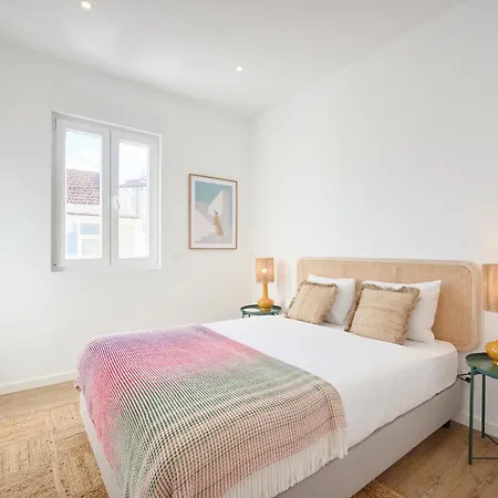 Big Group Haven, Sleeps 28, By Timecooler * Costa da Caparica