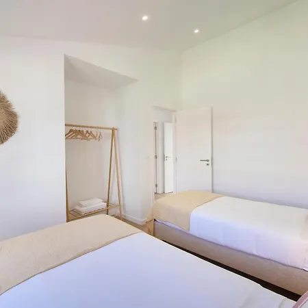 Apartamento Big Group Haven, Sleeps 28, By Timecooler *