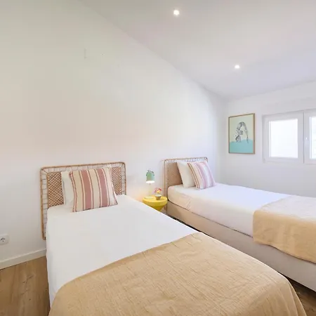 Apartamento Big Group Haven, Sleeps 28, By Timecooler