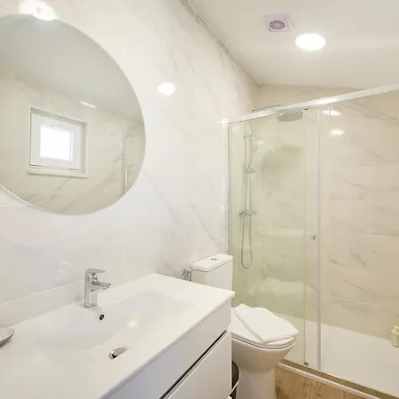 Apartamento Big Group Haven, Sleeps 28, By Timecooler