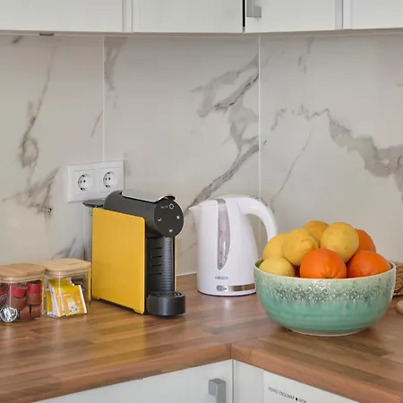 Big Group Haven, Sleeps 28, By Timecooler Apartamento Costa da Caparica