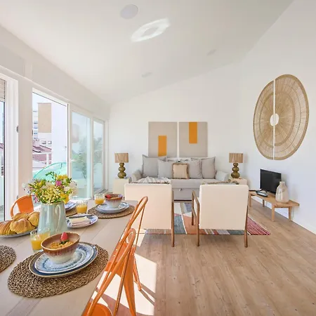 Apartamento Big Group Haven, Sleeps 28, By Timecooler Costa da Caparica