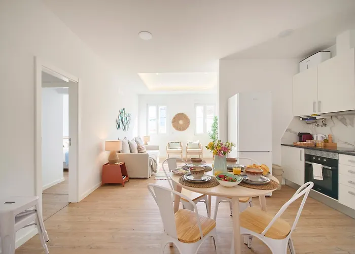 Big Group Haven, Sleeps 28, By Timecooler Διαμέρισμα *