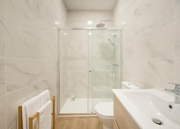 Διαμέρισμα Big Group Haven, Sleeps 28, By Timecooler Costa de Caparica