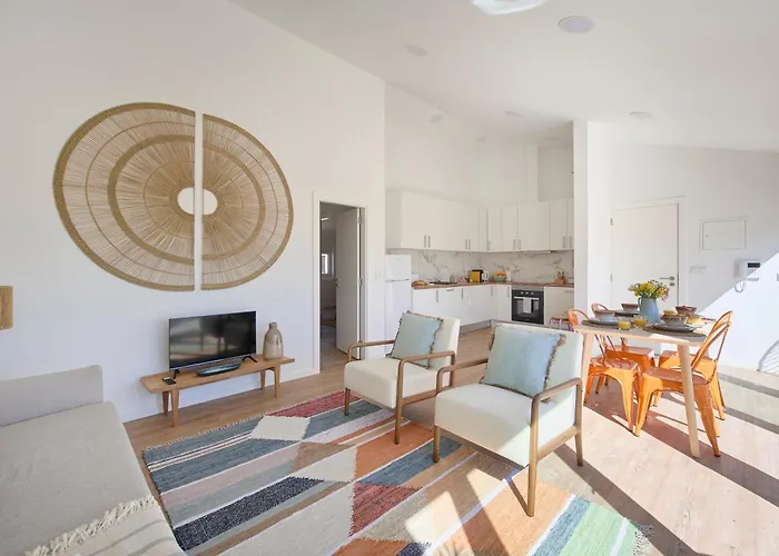 Big Group Haven, Sleeps 28, By Timecooler *